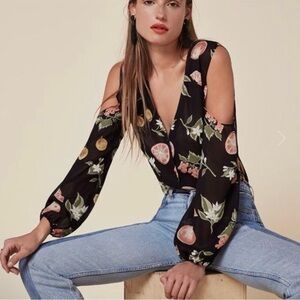 Reformation Size XS Cold Shoulder Sheer Fruit Print Floral Blouse Button front